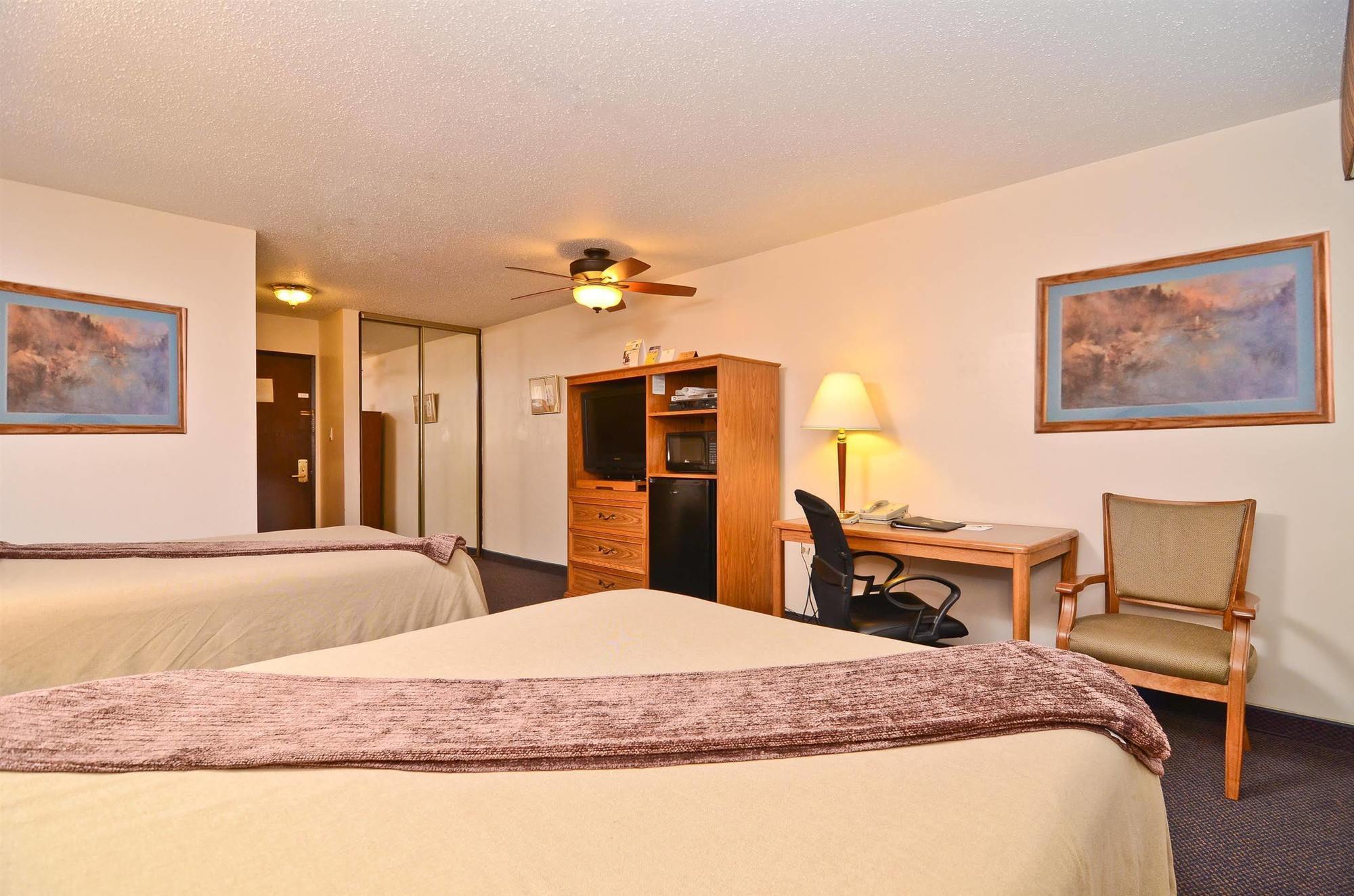 Best Western Kodiak Inn&Centro de Convenciones Habitación foto